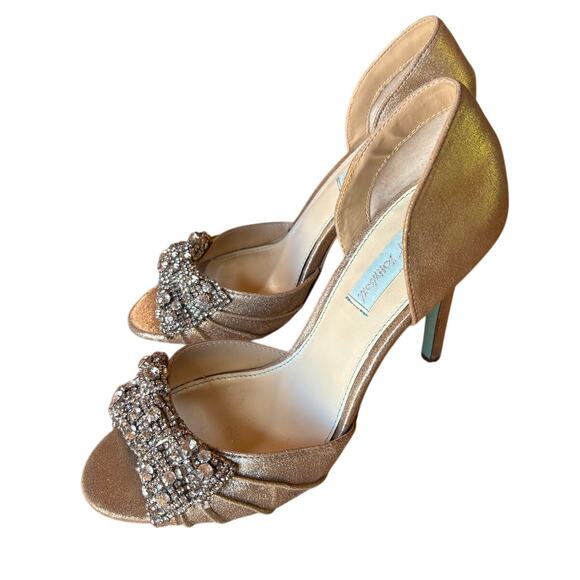 Blue by Betsey Johnson Rhinestone Bowtie Champagne Stiletto Heels size 9 - Picture 13 of 15